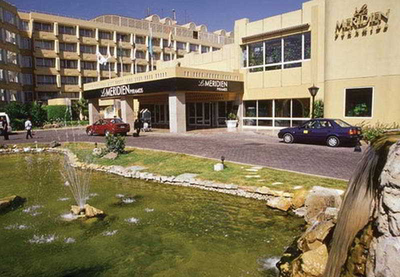 Le Meridien Pyramids Hotel & Spa Giza Exterior foto